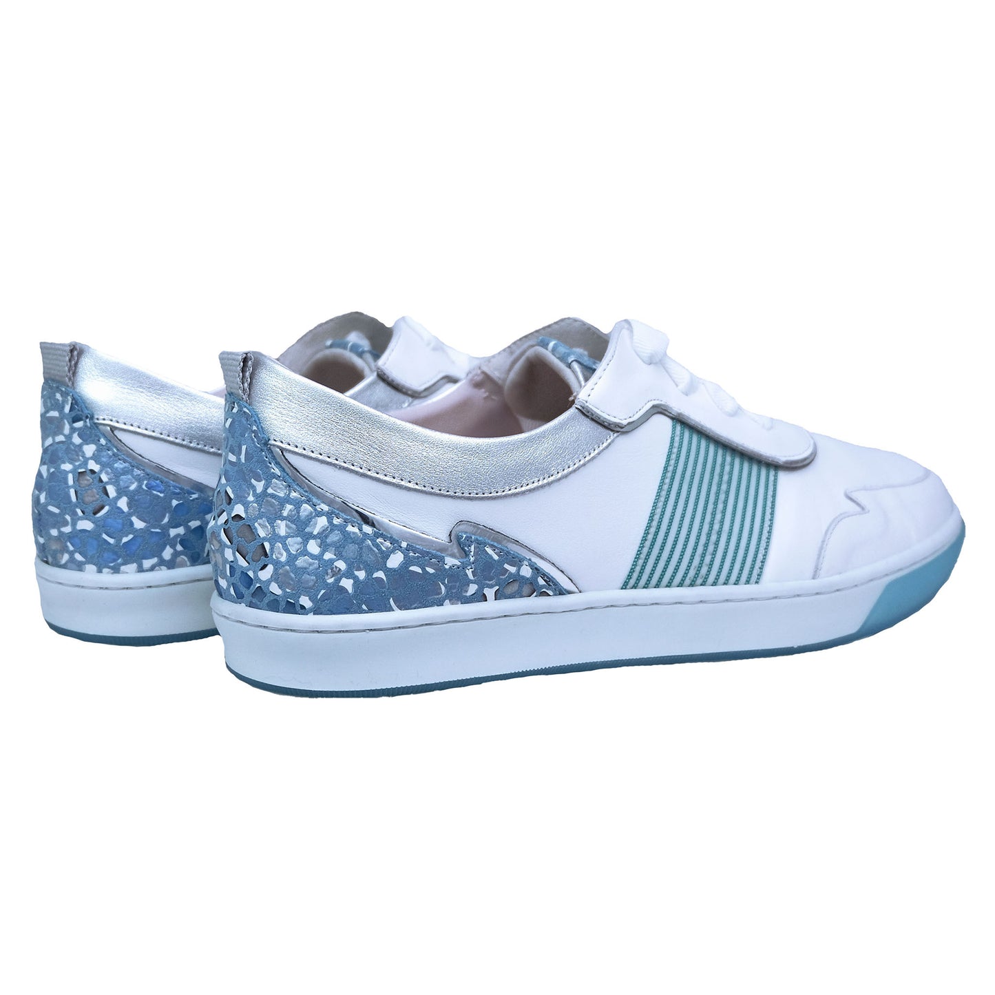 Dorking Carol: Zapatillas Planas Mujer Blanco/Azul Piel D8726 – Estilo y Confort