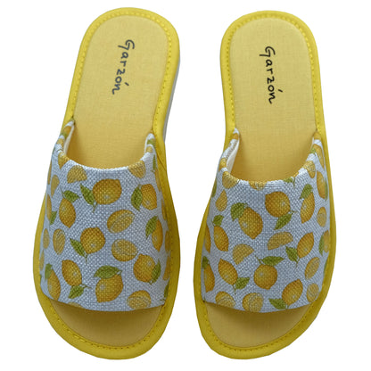 Garzón: Zapatillas De Casa Mujer Amarillo: P400.166