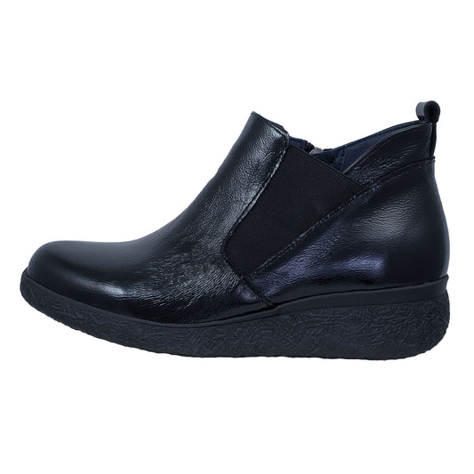 Dorking: Women's Wedge Ankle Boots Black Leather D8573