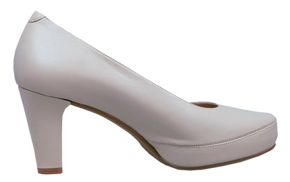 Dorking Blesa: Women's Leather Court Shoes D5794