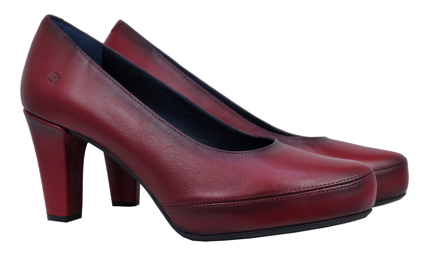 Dorking Blesa: Women's Leather Court Shoes D5794