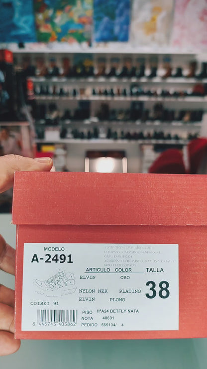 Wonders Odisei – Women's Gold Platform Sneakers: A-2491