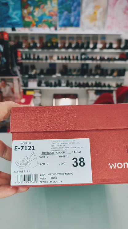 Wonders Flytres – Women's Heeled Moccasin Black Patent Leather: E-7121