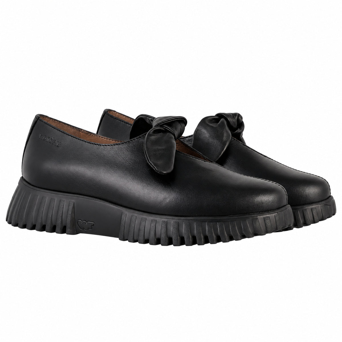Wonders Flexfly 21 A-4421 Damen-Loafer aus schwarzem Leder - Paar Vorderansicht