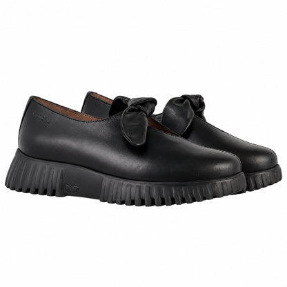 Wonders Flexfly 21 A-4421 Damen-Loafer aus schwarzem Leder - Paar Vorderansicht